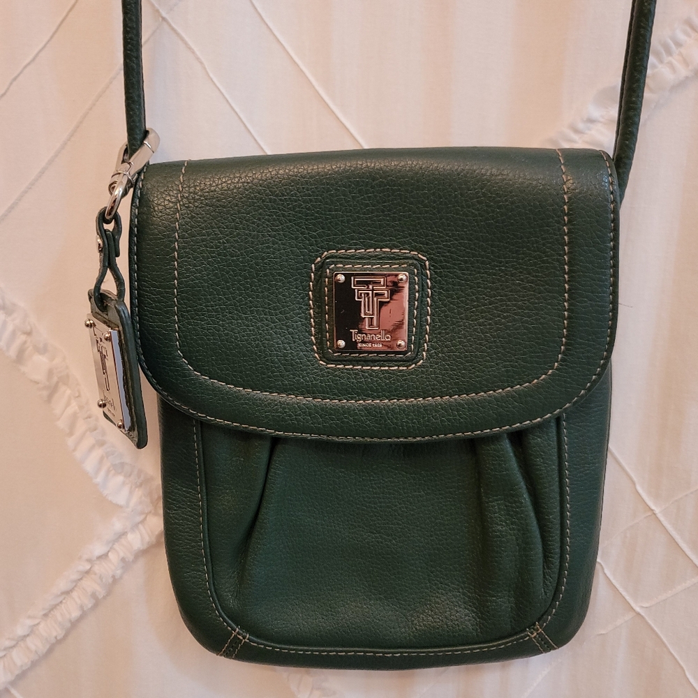 Tignanello Vintage Green Pebble Leather Crossbody - Picture 2 of 9
